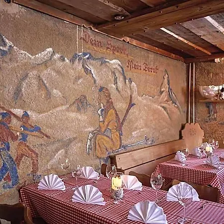 Riffelhaus 1853 4*