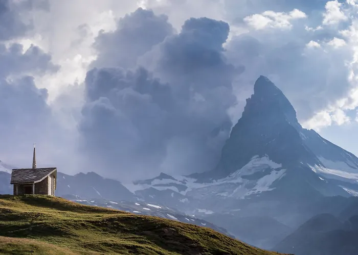 Hotel Riffelhaus 1853 4*